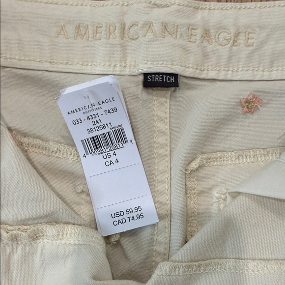 American Eagle Outfitters Cream Star-Embroidered High Waist Shorts - Picture 2 of 2